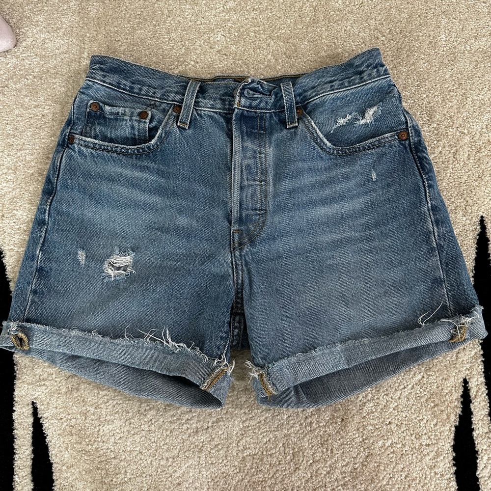 Levi’s shorts